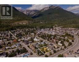 1321 7TH Avenue, fernie, British Columbia