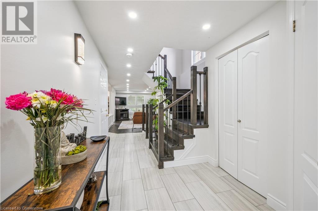 831 Whitecap Avenue, Waterloo, Ontario  N2K 4L4 - Photo 6 - 40753190