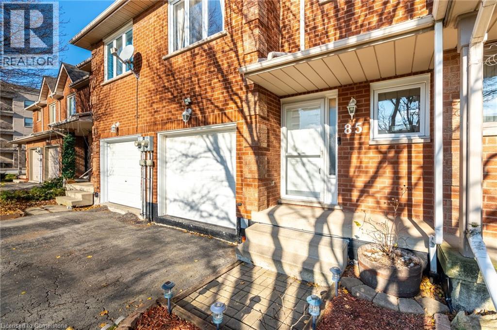 Property at 85 ROYALVISTA Drive image 3
