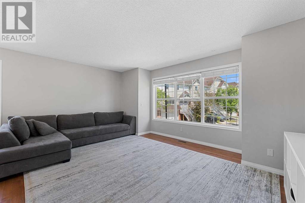Property at 127 Tuscany Springs Gardens NW image 4