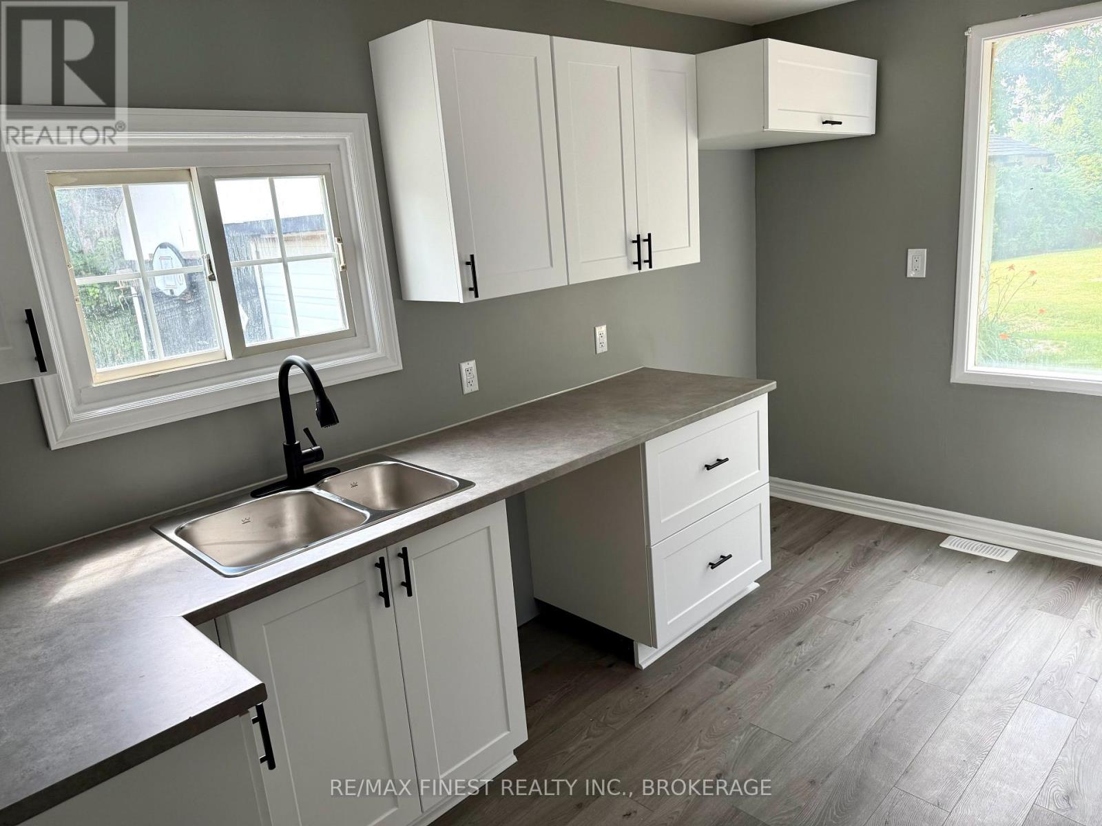 6 Greer Street, Kingston, Ontario  K7K 2V9 - Photo 14 - X12317033