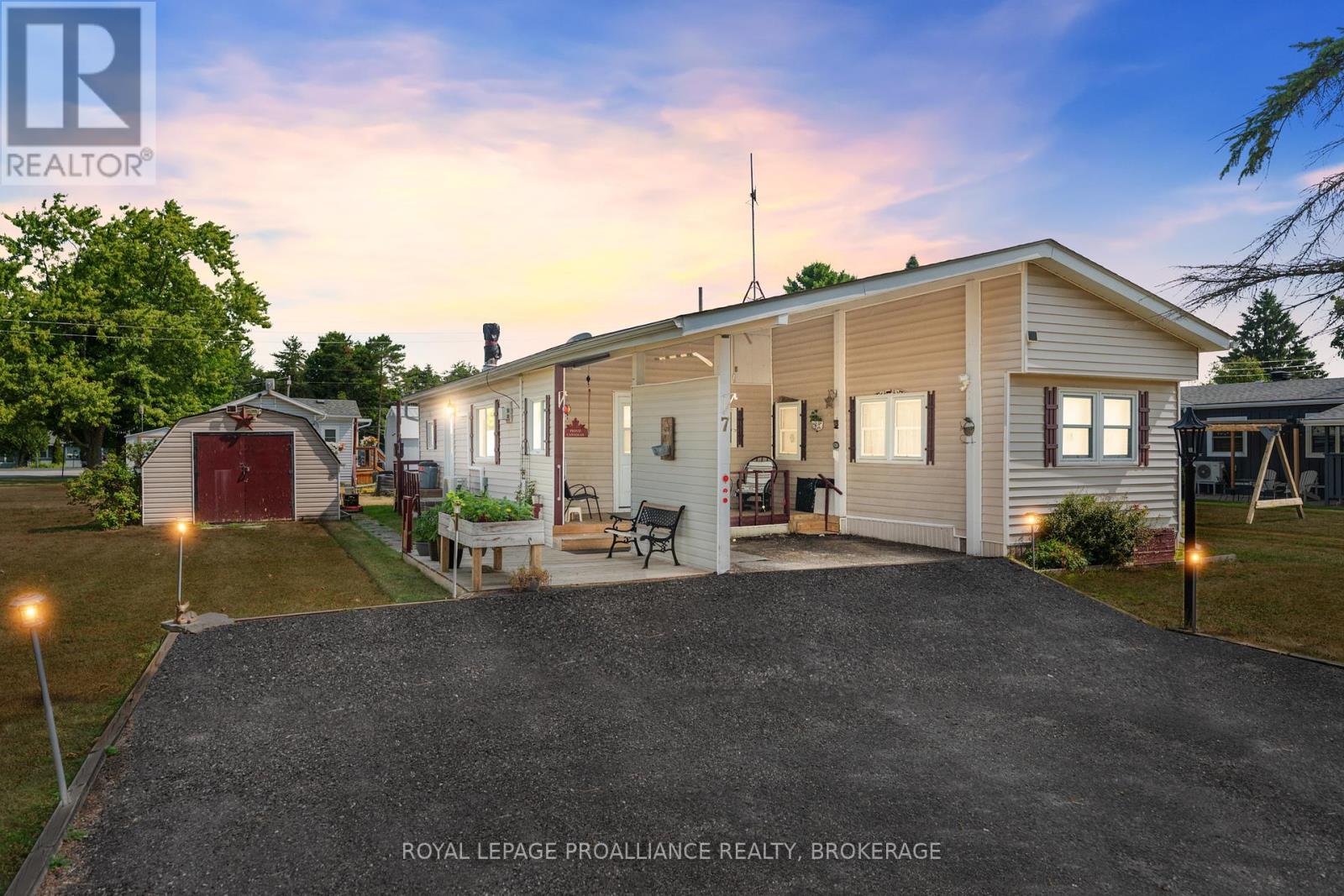 4328 ELM STREET, South Frontenac, Ontario