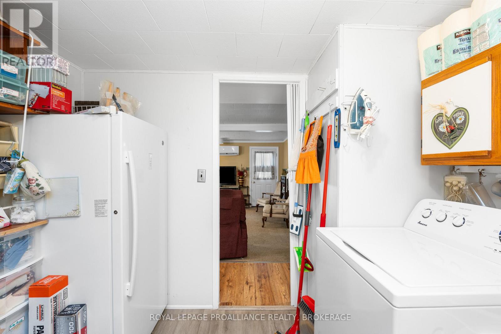 4328 Elm Street, South Frontenac, Ontario  K0H 2W0 - Photo 27 - X12317118