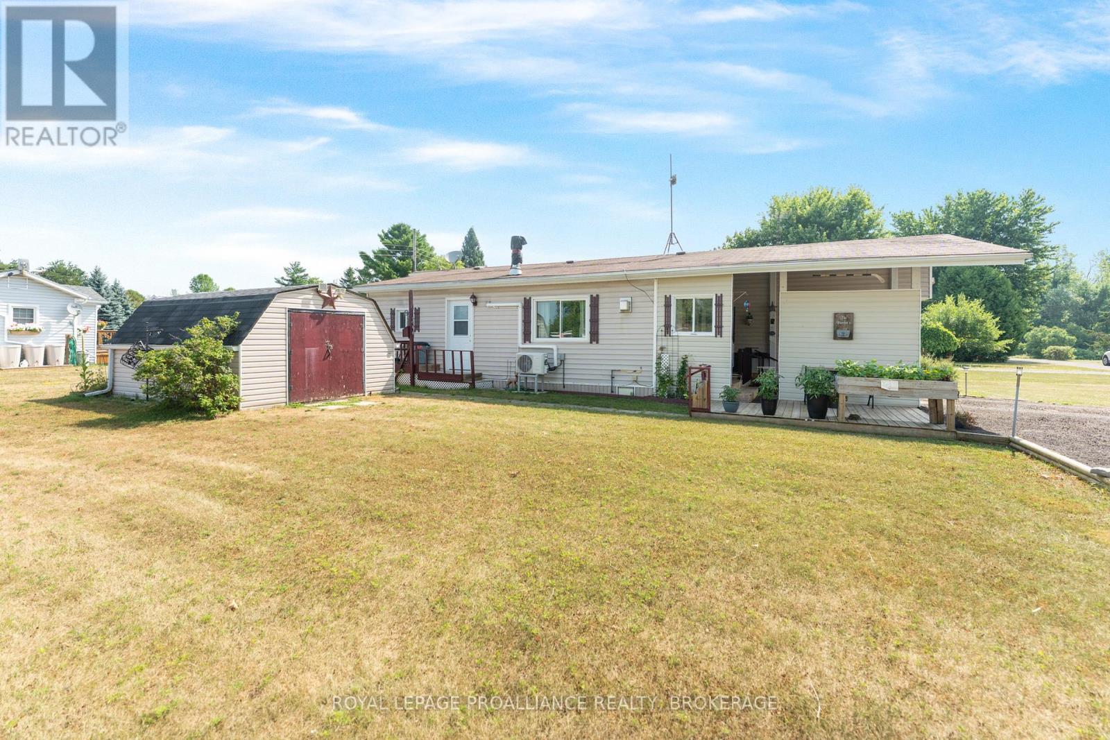 4328 Elm Street, South Frontenac, Ontario  K0H 2W0 - Photo 31 - X12317118