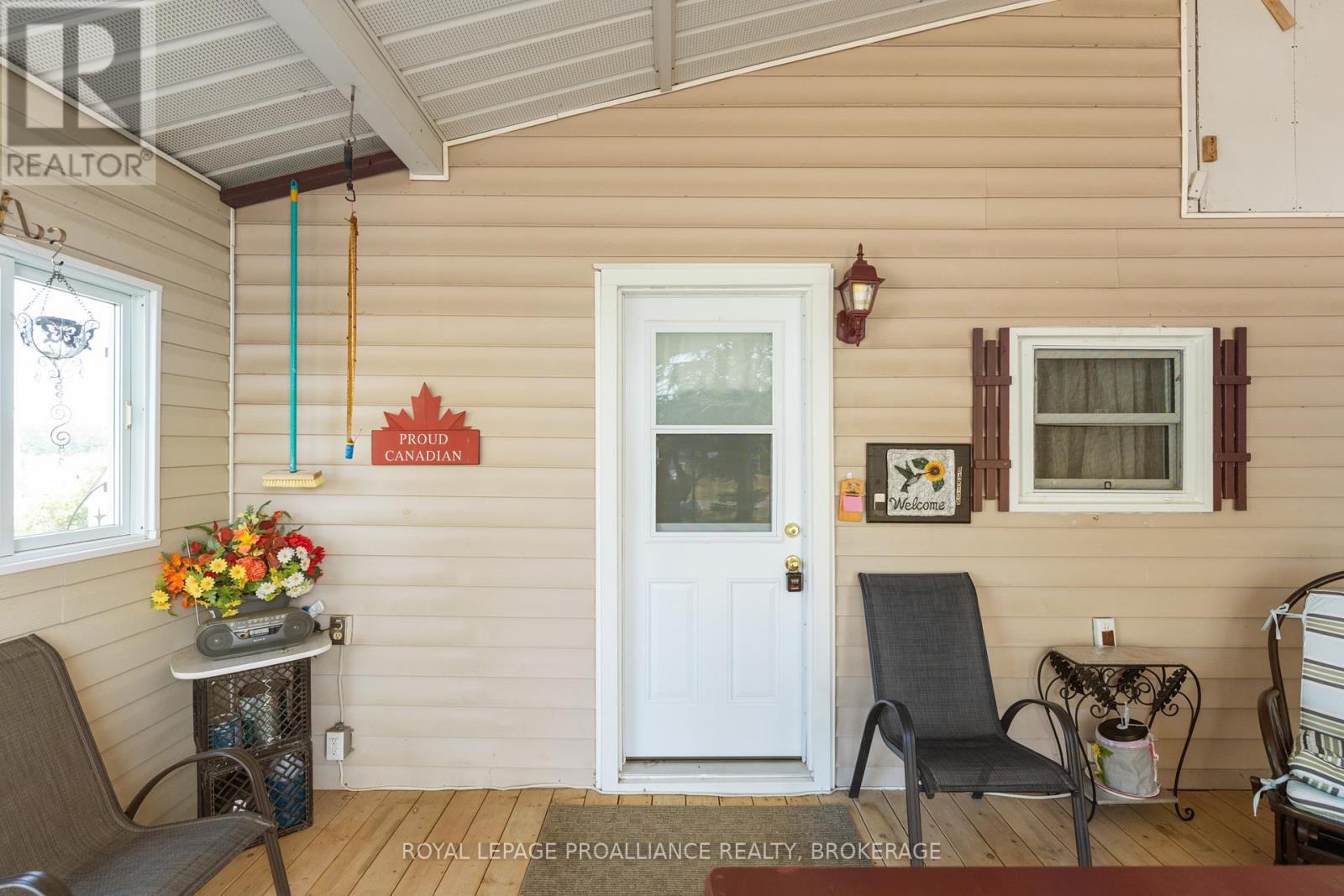 4328 Elm Street, South Frontenac, Ontario  K0H 2W0 - Photo 6 - X12317118