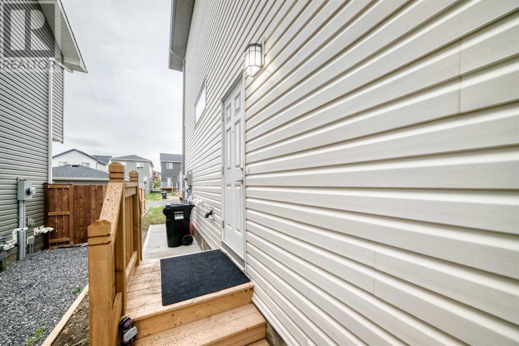 Property at 116 Ambleton Street NW image 4