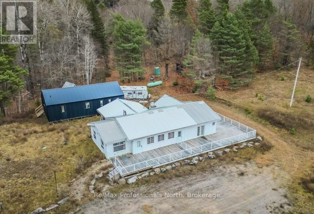 2180-2186 Highway 141, Muskoka Lakes (Watt), Ontario  P0B 1L0 - Photo 2 - X12317053