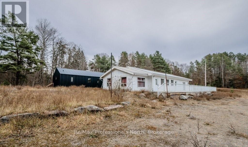2180-2186 Highway 141, Muskoka Lakes (Watt), Ontario  P0B 1L0 - Photo 38 - X12317053