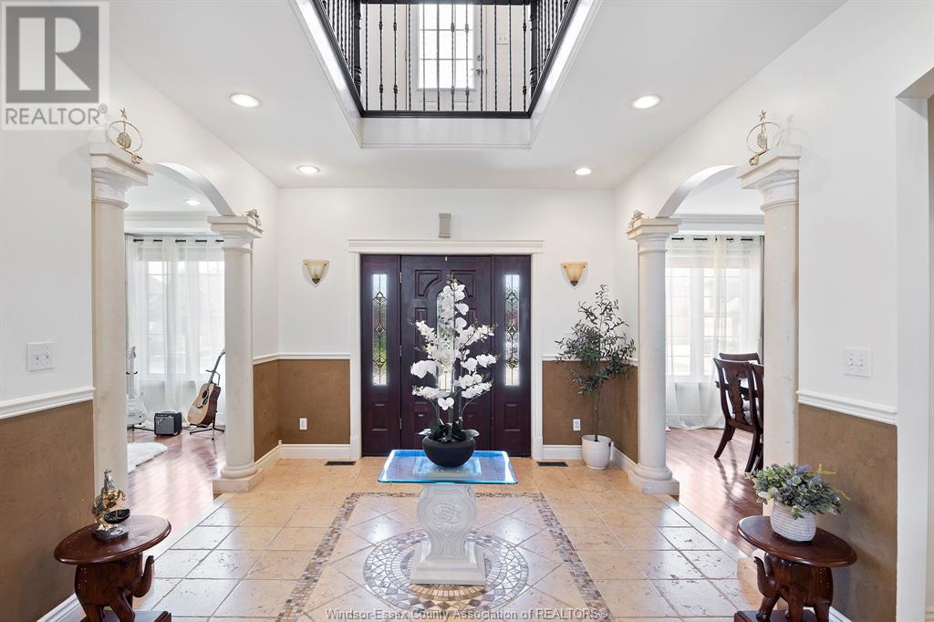 Property at 1042 HUNTINGTON BOULEVARD image 4