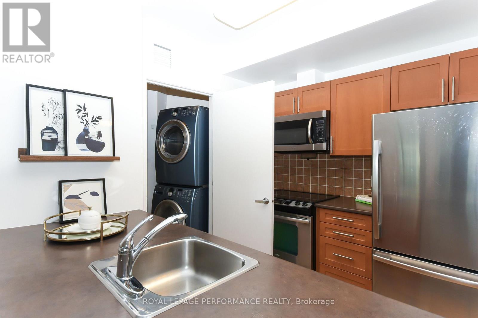 1107 - 234 Rideau Street, Ottawa, Ontario  K1N 0A9 - Photo 18 - X12317079