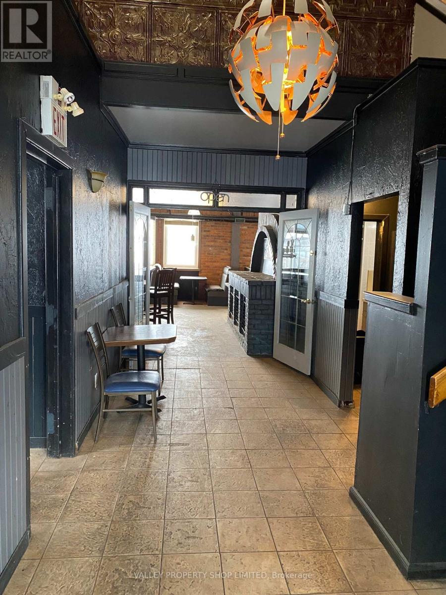 207 Nelson Street, Pembroke, Ontario  K8A 3N1 - Photo 12 - X12317137