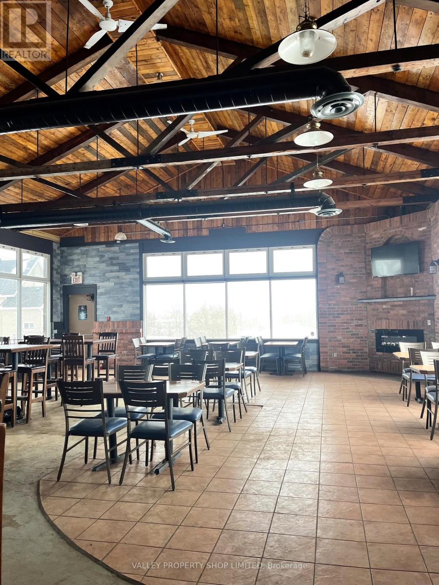 207 Nelson Street, Pembroke, Ontario  K8A 3N1 - Photo 7 - X12317137