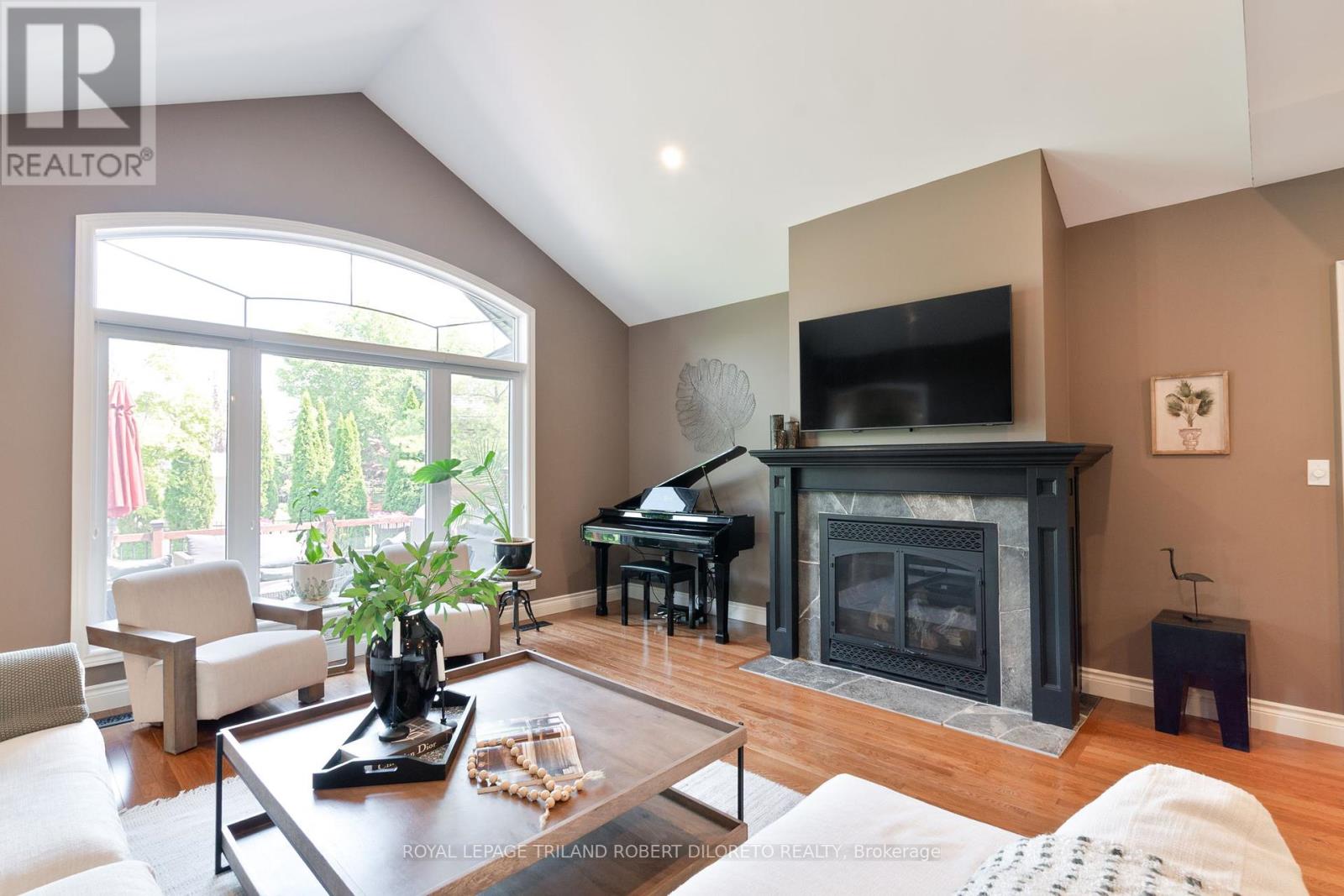 477 Sundance Place, London North, Ontario  N6G 5J9 - Photo 10 - X12317044