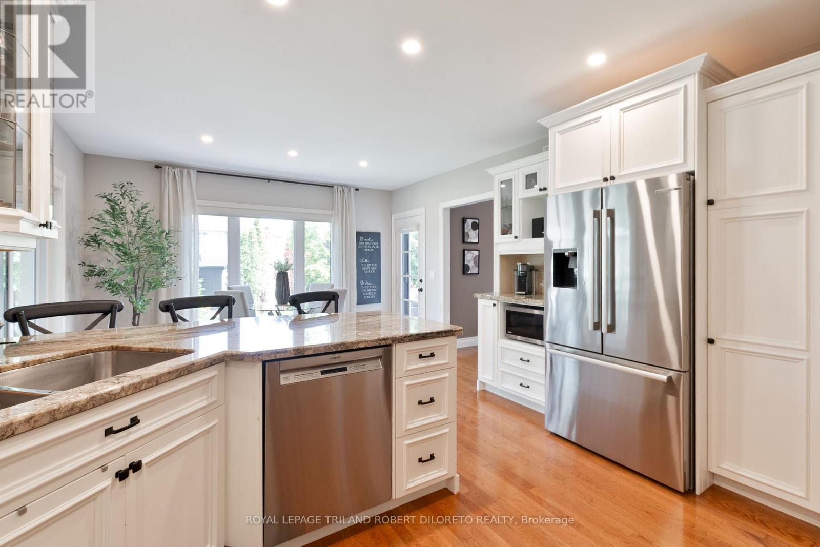477 Sundance Place, London North, Ontario  N6G 5J9 - Photo 17 - X12317044
