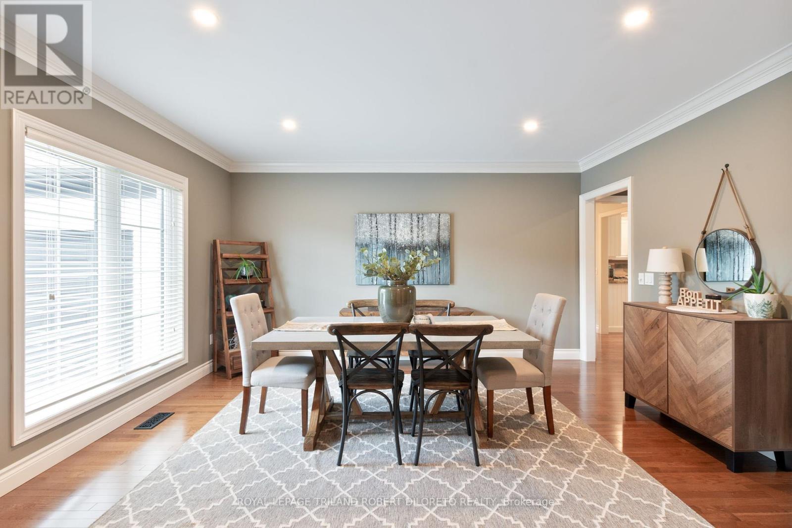 477 Sundance Place, London North, Ontario  N6G 5J9 - Photo 6 - X12317044