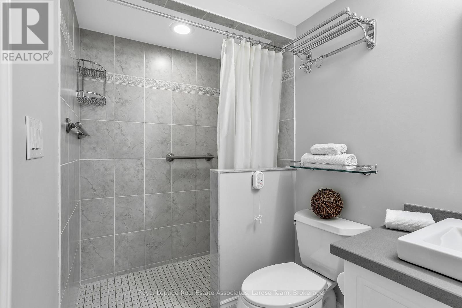 1707 - 3 Marine Parade Drive, Toronto, Ontario  M8V 3Z5 - Photo 20 - W12316937