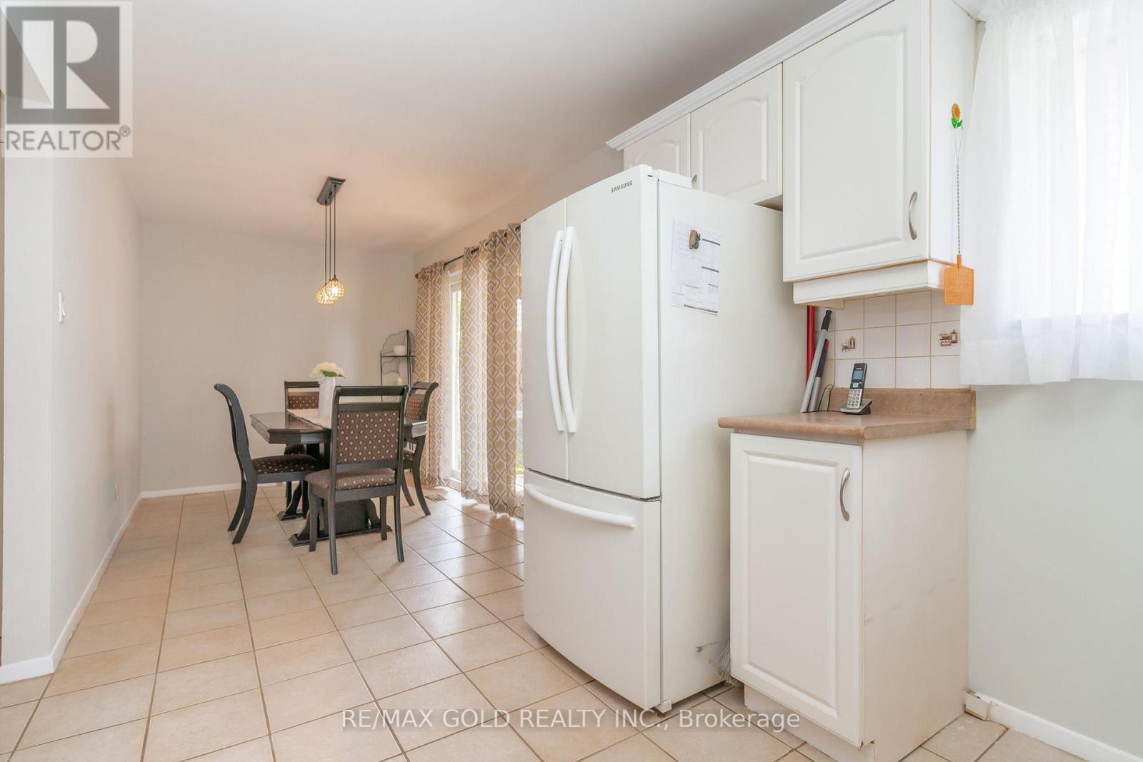 16 Drury Crescent, Brampton, Ontario  L6T 1L2 - Photo 18 - W12316966
