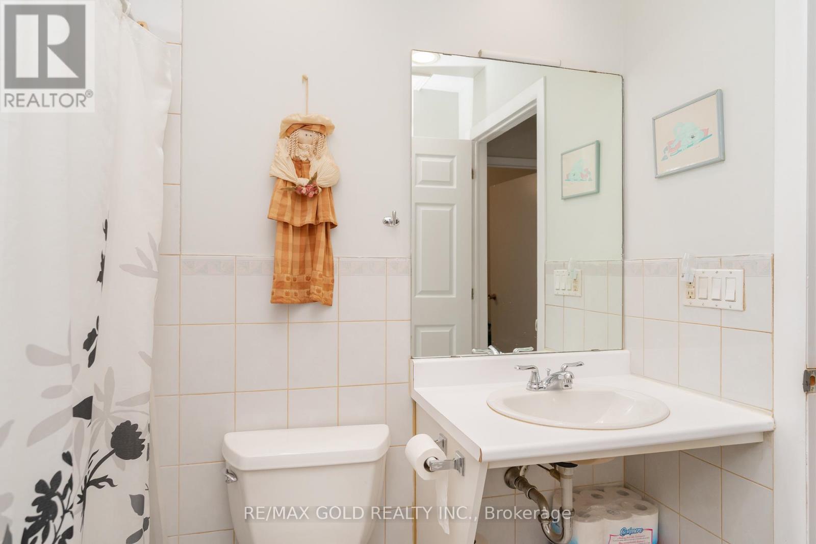 16 Drury Crescent, Brampton, Ontario  L6T 1L2 - Photo 25 - W12316966