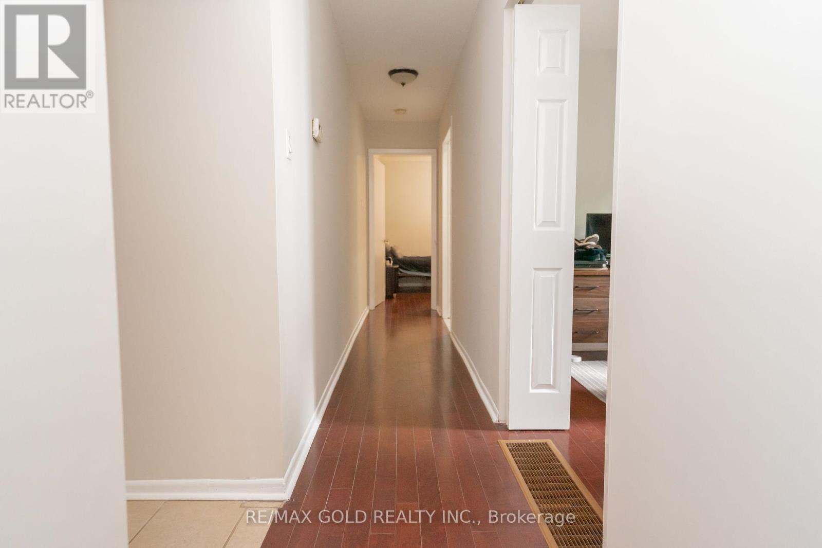 16 Drury Crescent, Brampton, Ontario  L6T 1L2 - Photo 30 - W12316966