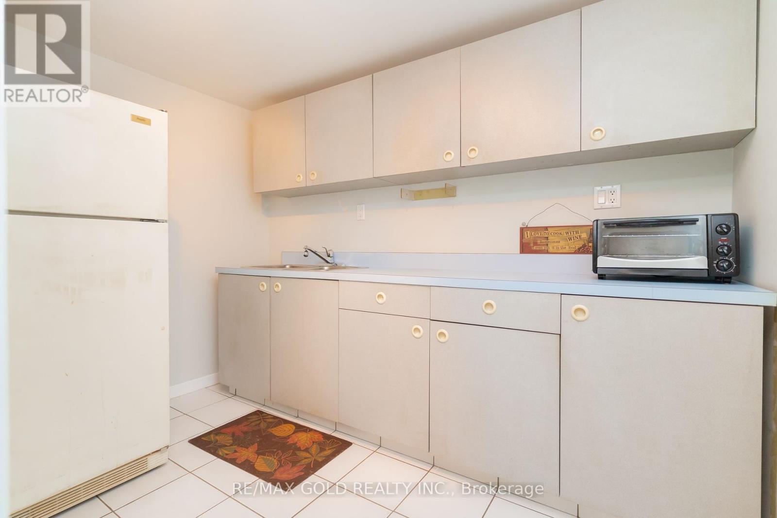 16 Drury Crescent, Brampton, Ontario  L6T 1L2 - Photo 36 - W12316966