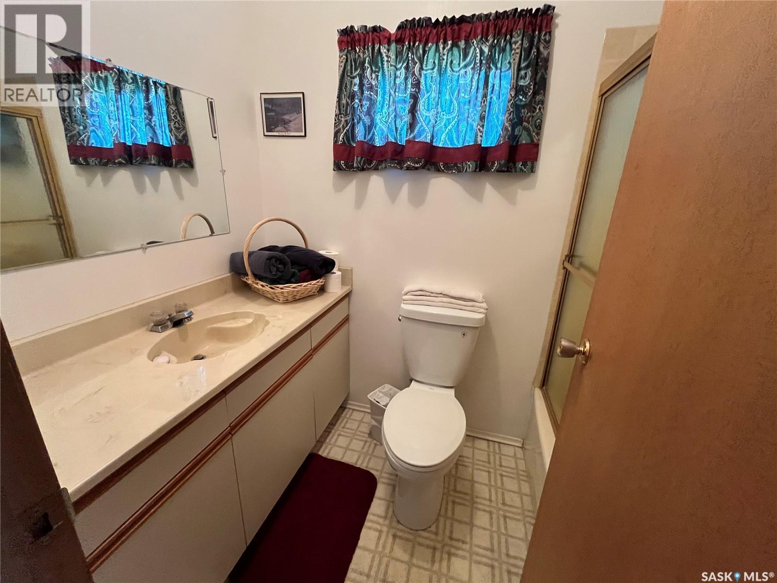 1000 Railway Avenue W, Foam Lake, Saskatchewan  S0A 1A0 - Photo 42 - SK010878