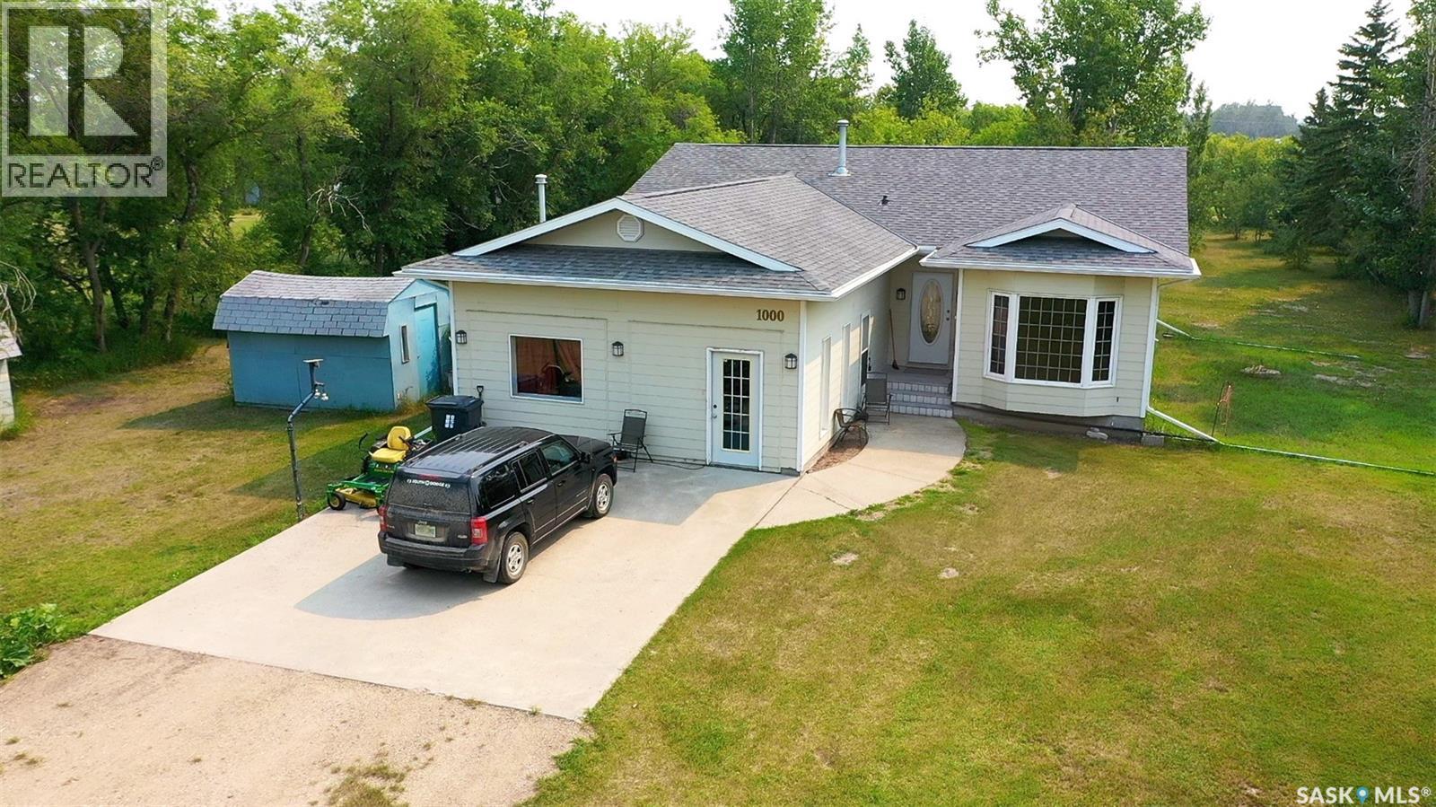 1000 Railway Avenue W, Foam Lake, Saskatchewan  S0A 1A0 - Photo 3 - SK010878