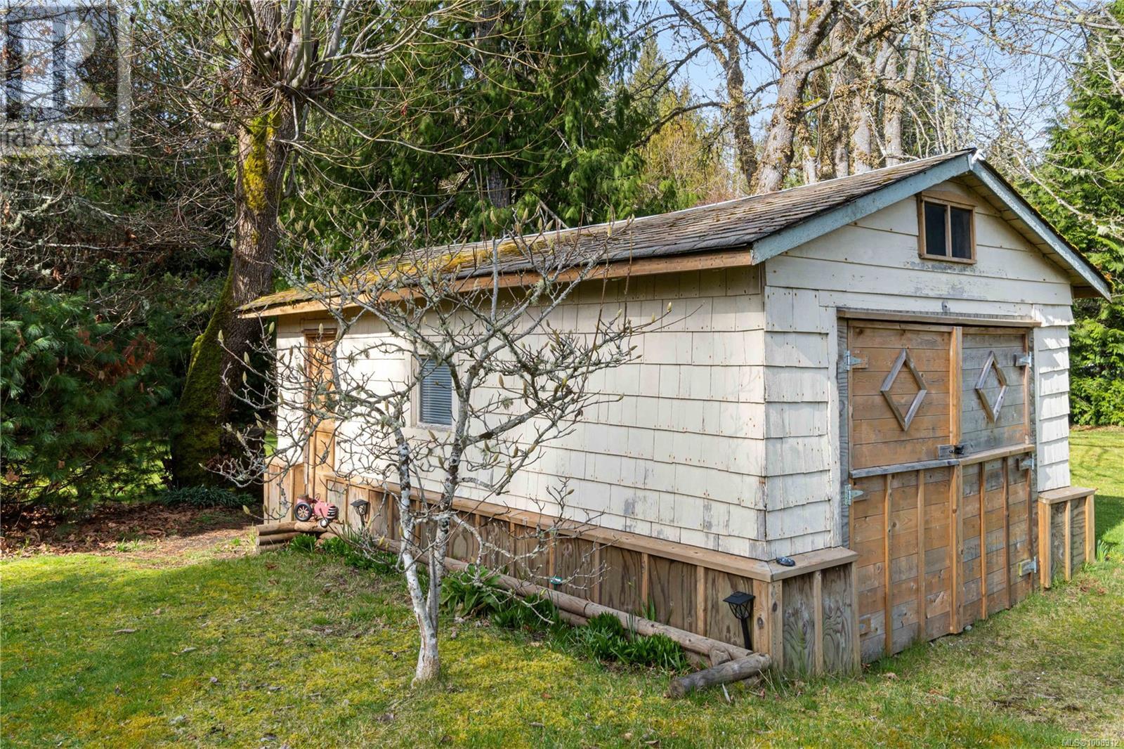 6100 Island Hwy W, Qualicum Beach, British Columbia  V9K 2E2 - Photo 13 - 1008912