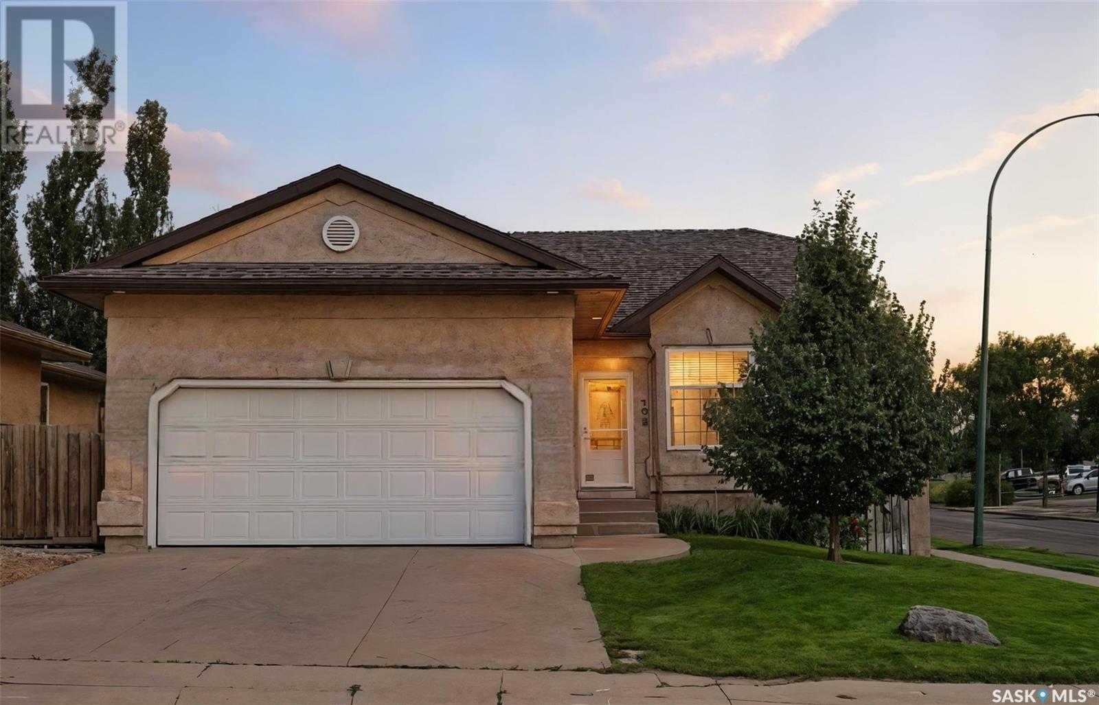 Property at 102 Bayfield CRESCENT image 4