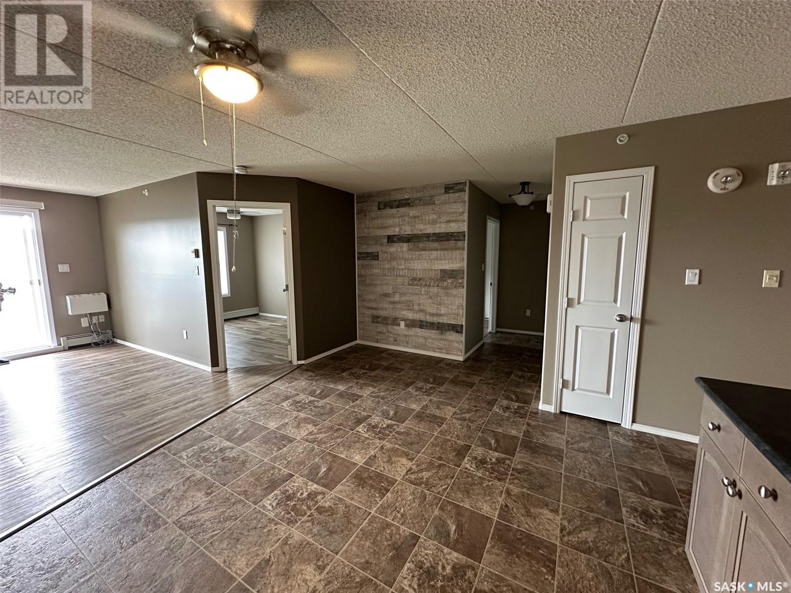 305 1637 1st Street, Estevan, Saskatchewan  S4A 2X4 - Photo 7 - SK014223