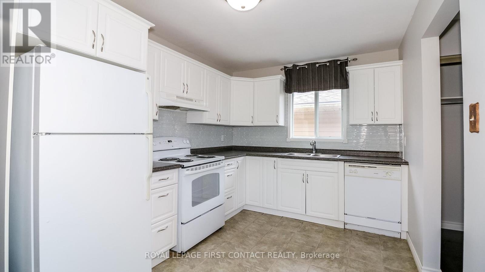 56 Mcconkey Place, Barrie, Ontario  L4N 6H3 - Photo 14 - S12317121