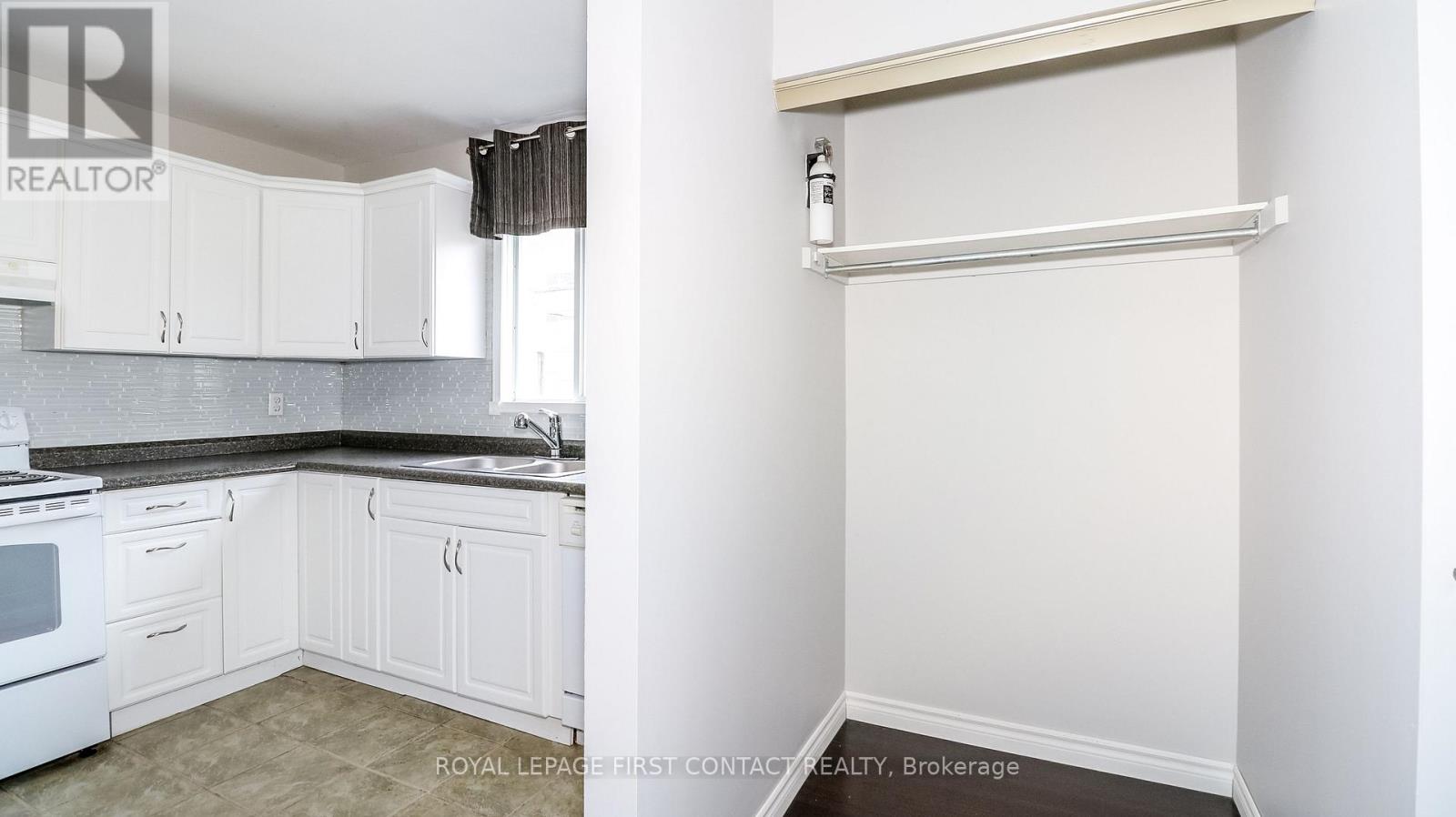 56 Mcconkey Place, Barrie, Ontario  L4N 6H3 - Photo 8 - S12317121
