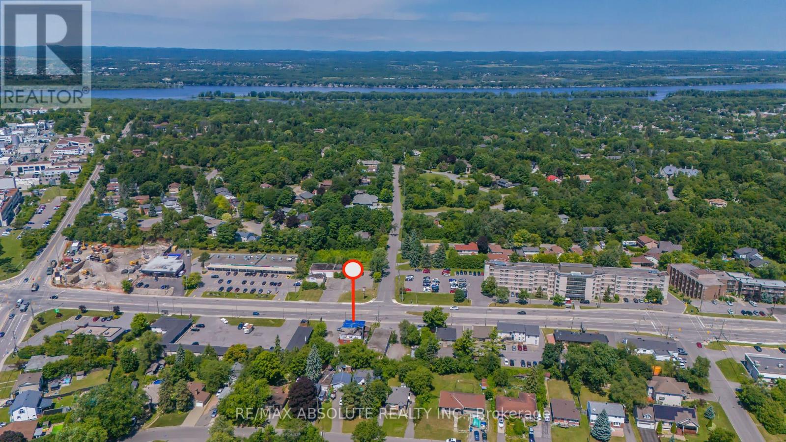 1690 Montreal Road, Ottawa, Ontario  K1J 6N5 - Photo 4 - X12308253