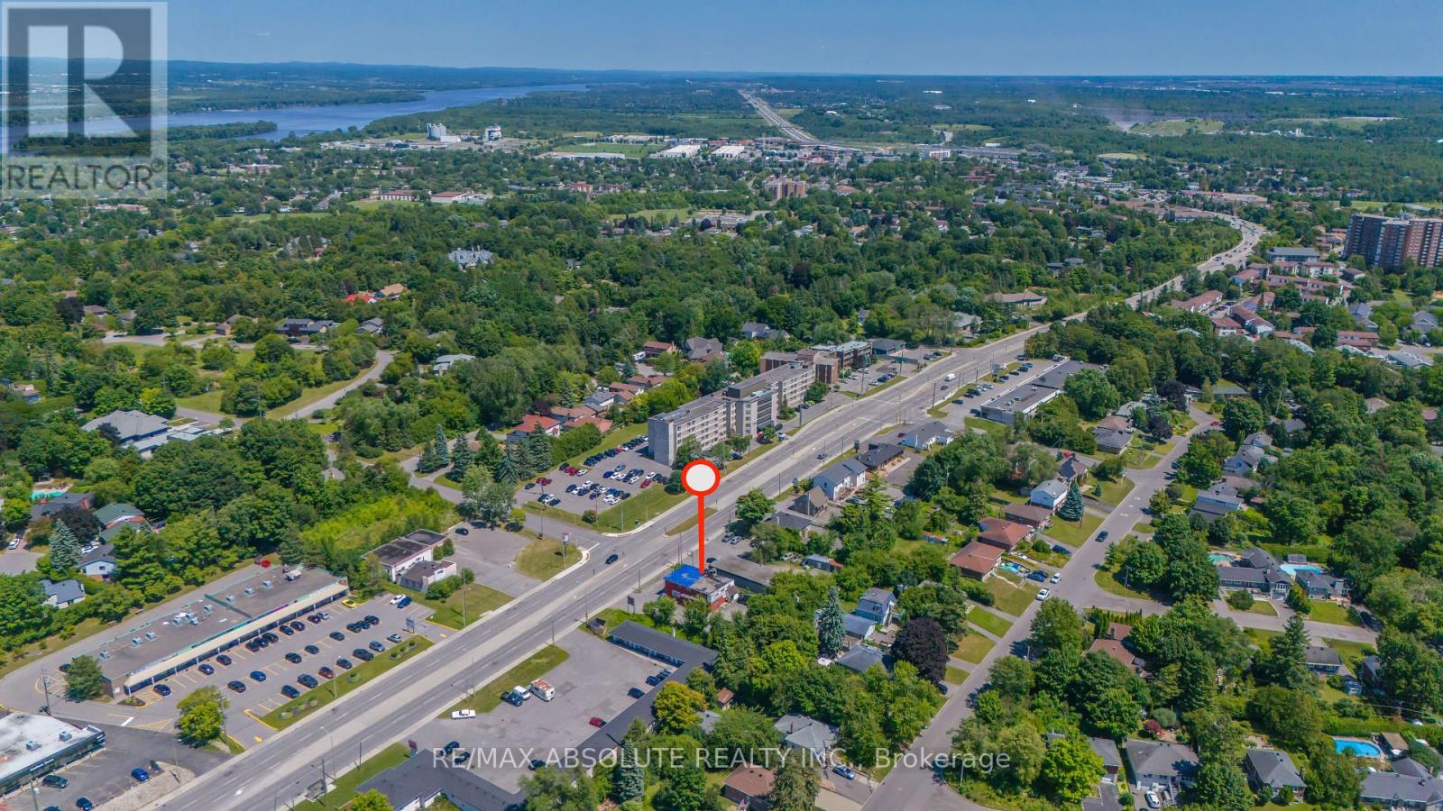 1690 Montreal Road, Ottawa, Ontario  K1J 6N5 - Photo 3 - X12308253