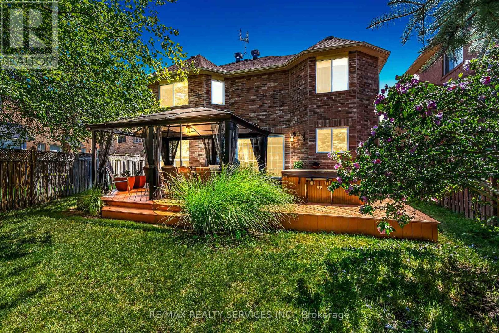 Property at 86 WHITWELL DRIVE image 2