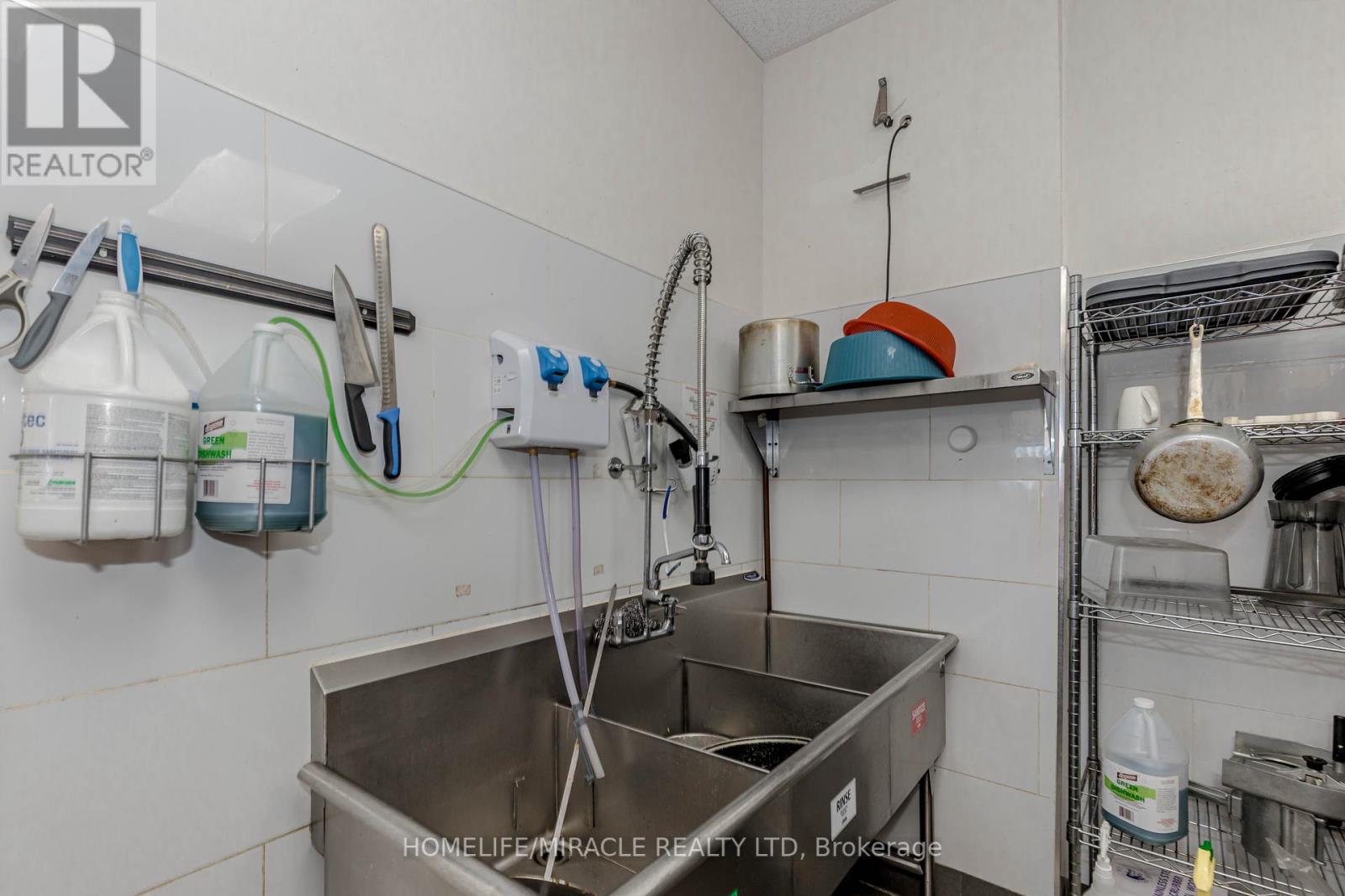 A101 - 6230 Finch Avenue W, Toronto, Ontario  M9V 0A1 - Photo 31 - W12317018