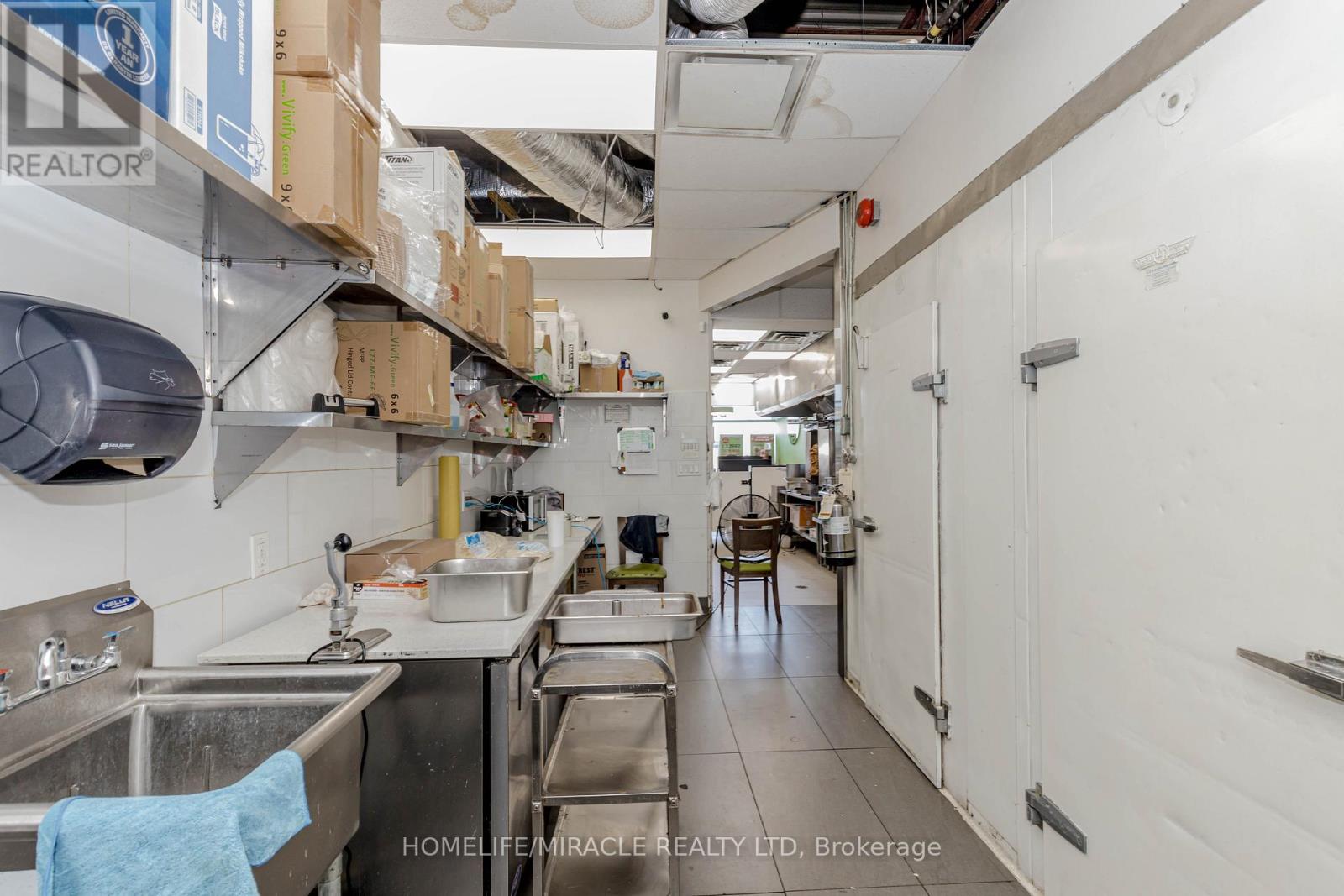 A101 - 6230 Finch Avenue W, Toronto, Ontario  M9V 0A1 - Photo 32 - W12317018