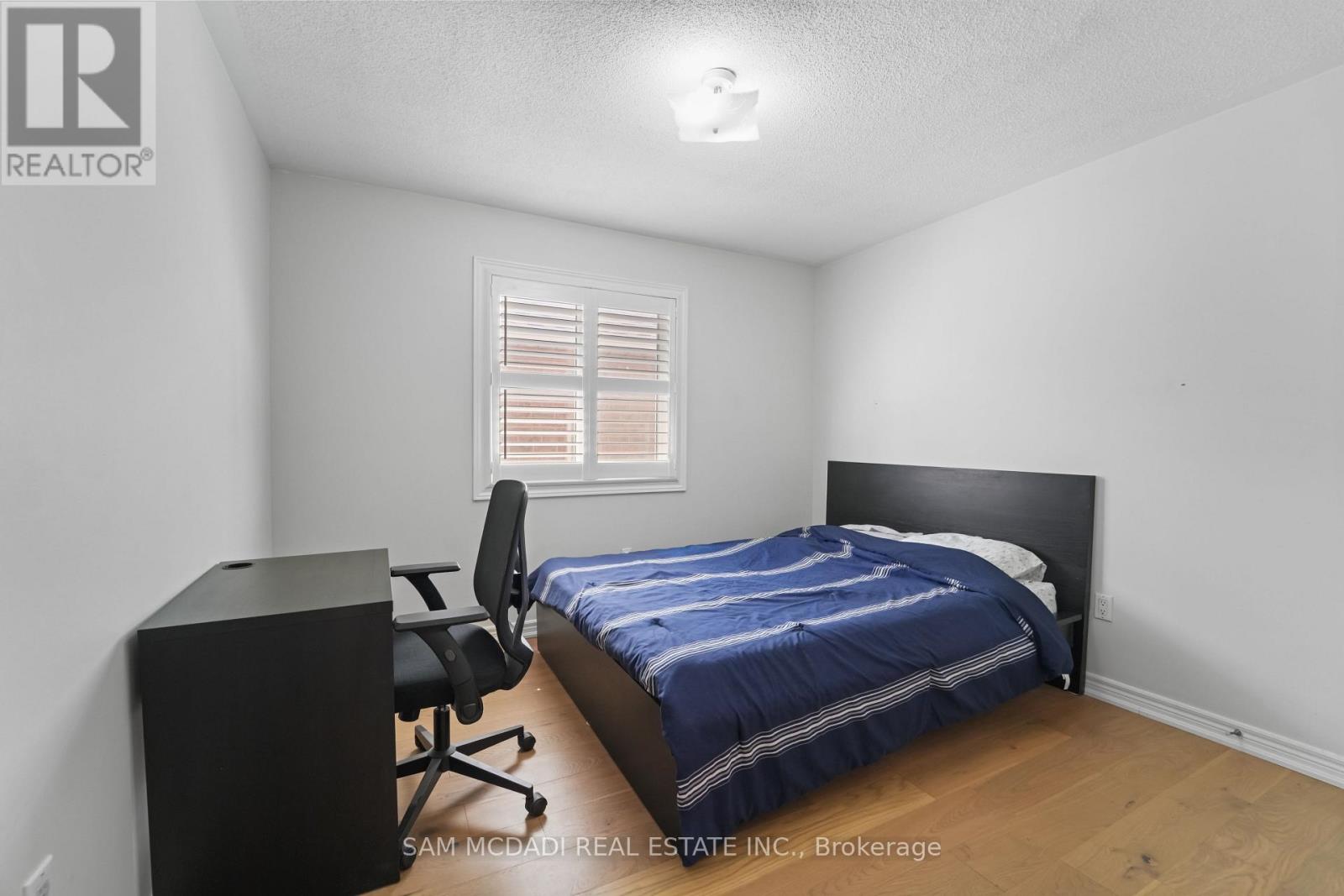 2530 Nichols Drive, Oakville, Ontario  L6H 7L3 - Photo 23 - W12317081