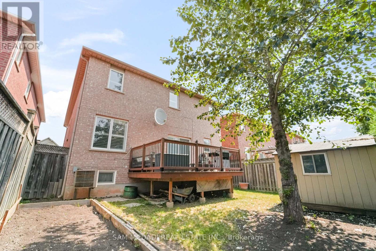 2530 Nichols Drive, Oakville, Ontario  L6H 7L3 - Photo 44 - W12317081