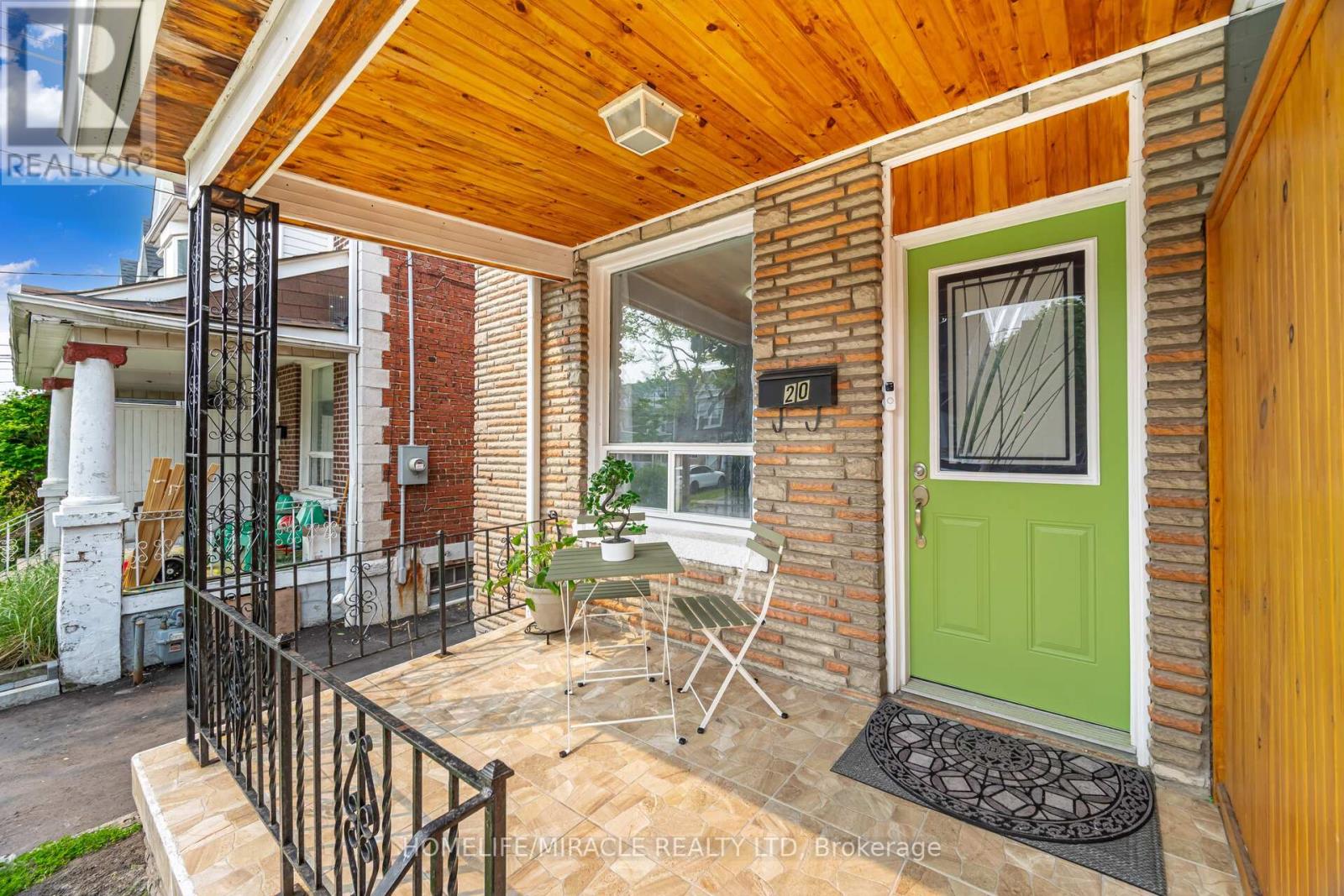 Property at 20 ROYAL STREET image 5