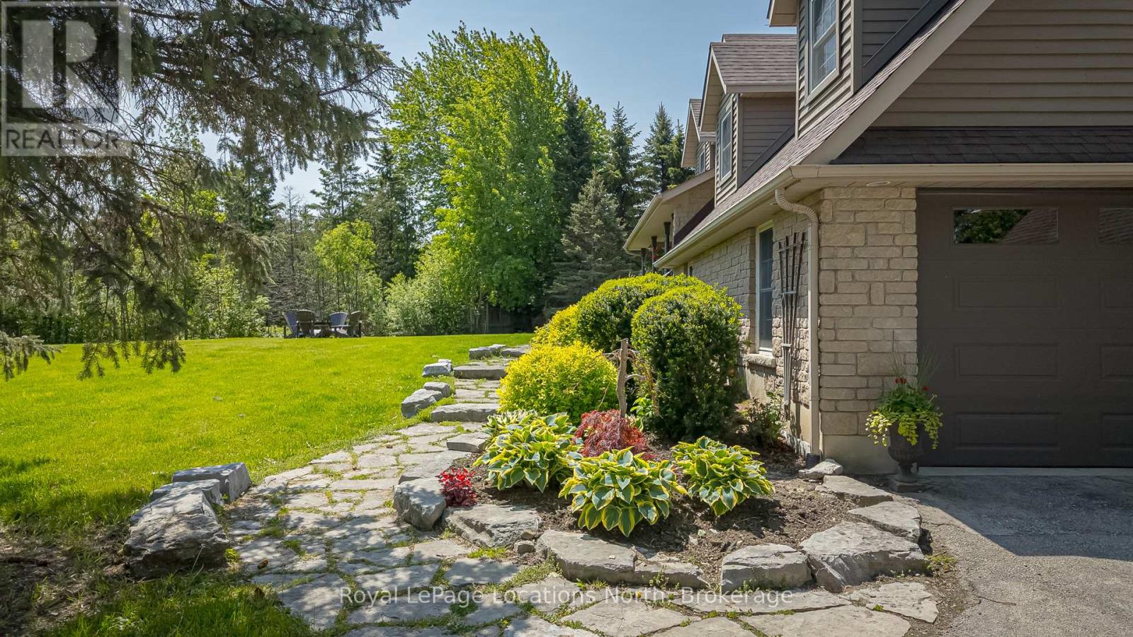 13 Parkland Drive, Clearview, Ontario  L9Y 3Y9 - Photo 9 - S12317174