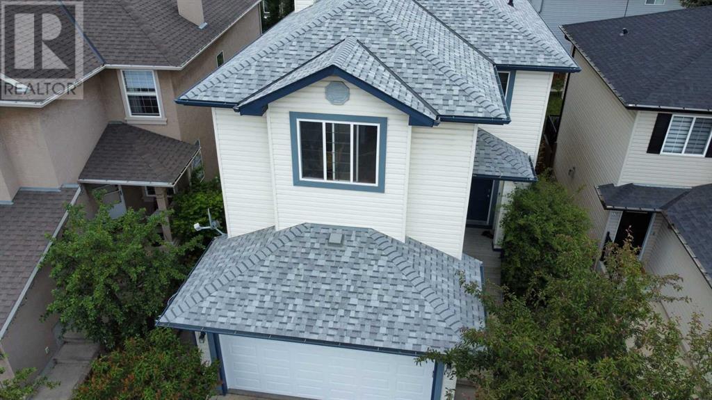 Property at 172 Tuscany Meadows Heath NW image 2