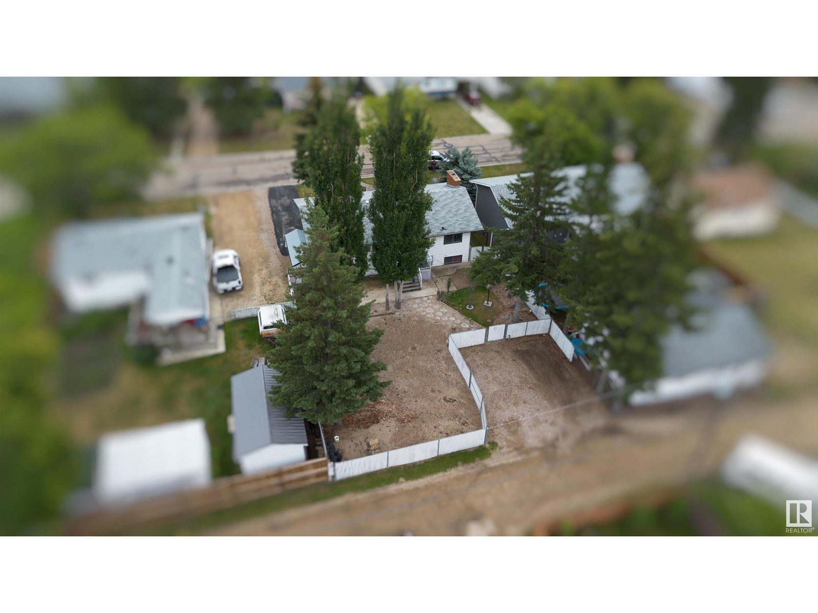 4818 50 St, Barrhead, Alberta  T7N 1G4 - Photo 3 - E4449101