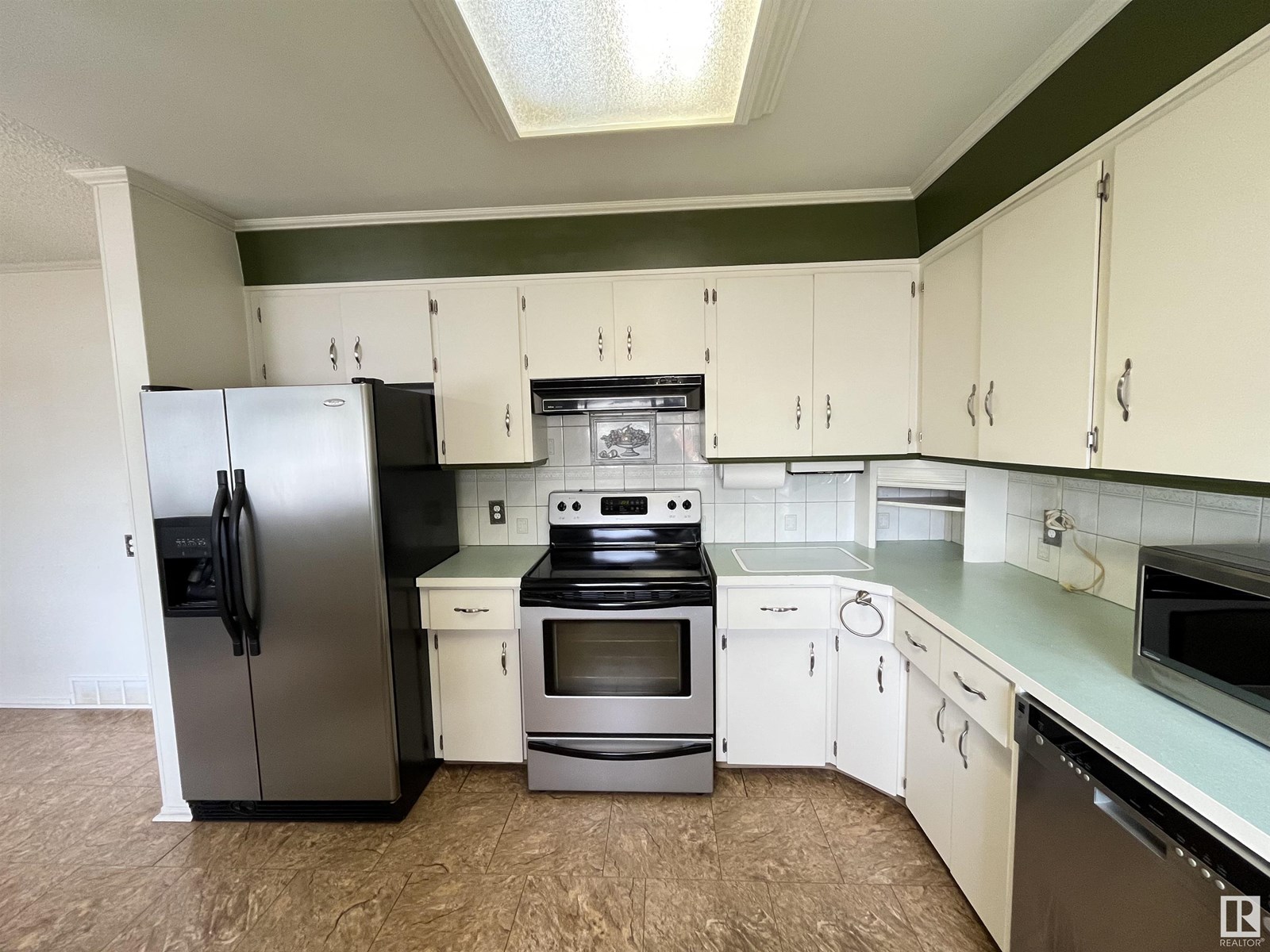4818 50 St, Barrhead, Alberta  T7N 1G4 - Photo 7 - E4449101