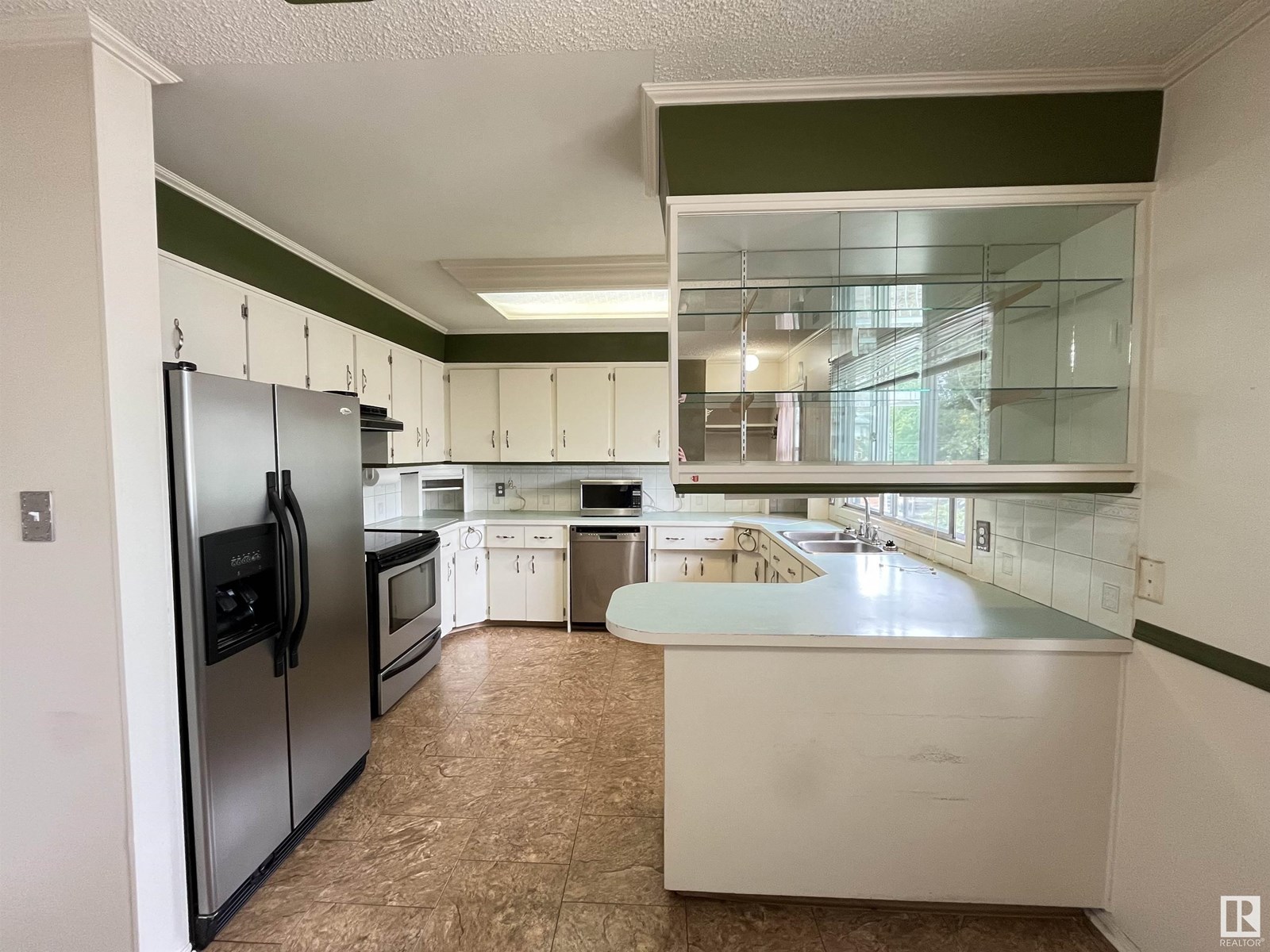 4818 50 St, Barrhead, Alberta  T7N 1G4 - Photo 5 - E4449101