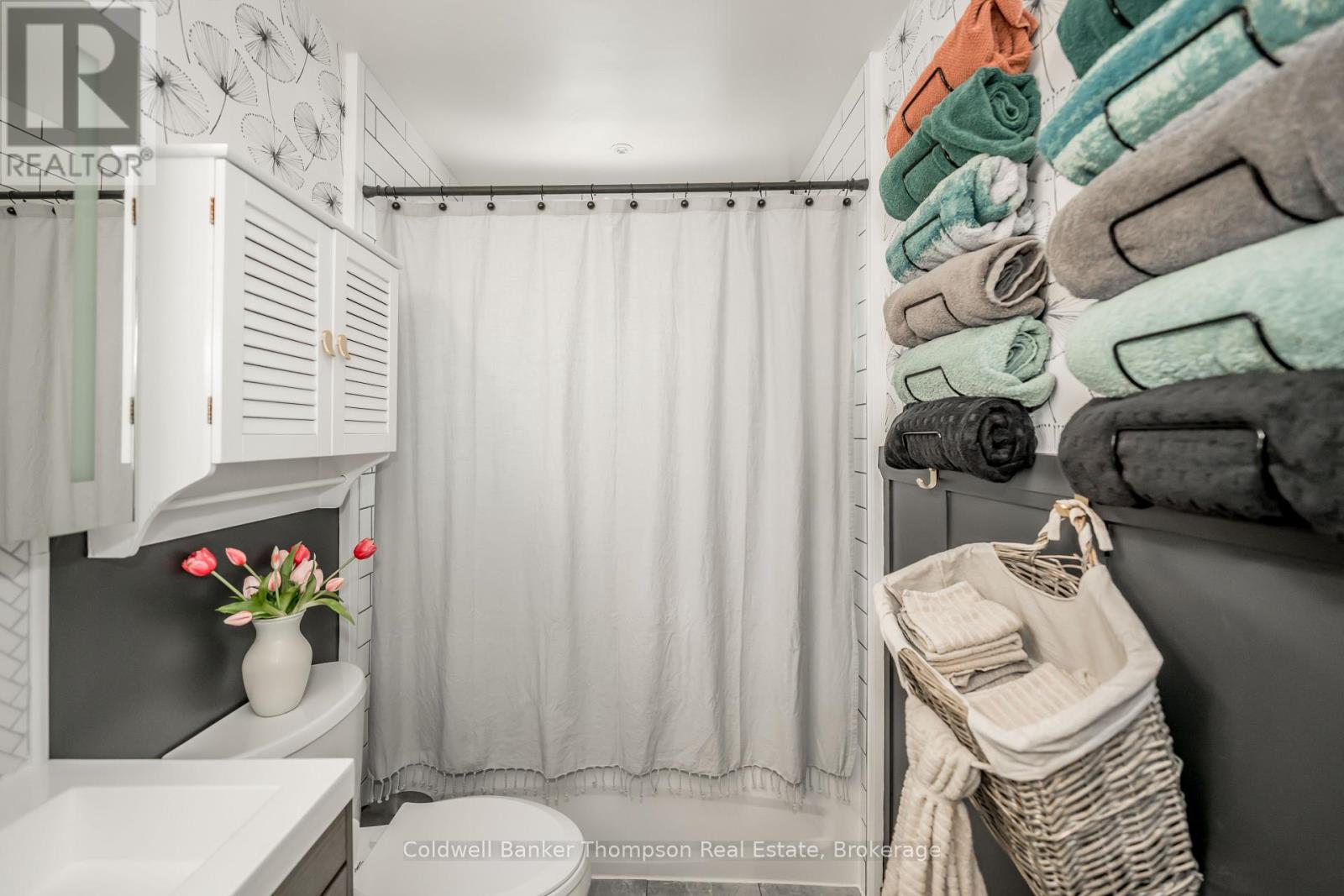 38 Susan Street W, Huntsville, Ontario  P1H 1X2 - Photo 22 - X12317184