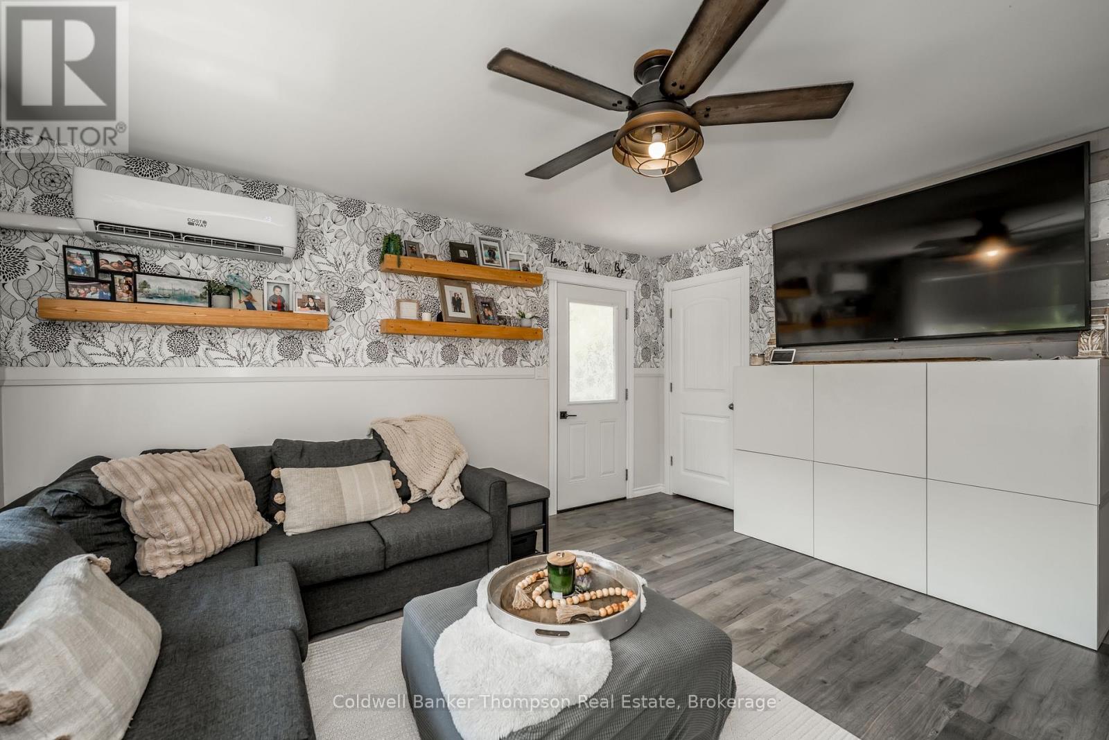 38 Susan Street W, Huntsville, Ontario  P1H 1X2 - Photo 5 - X12317184