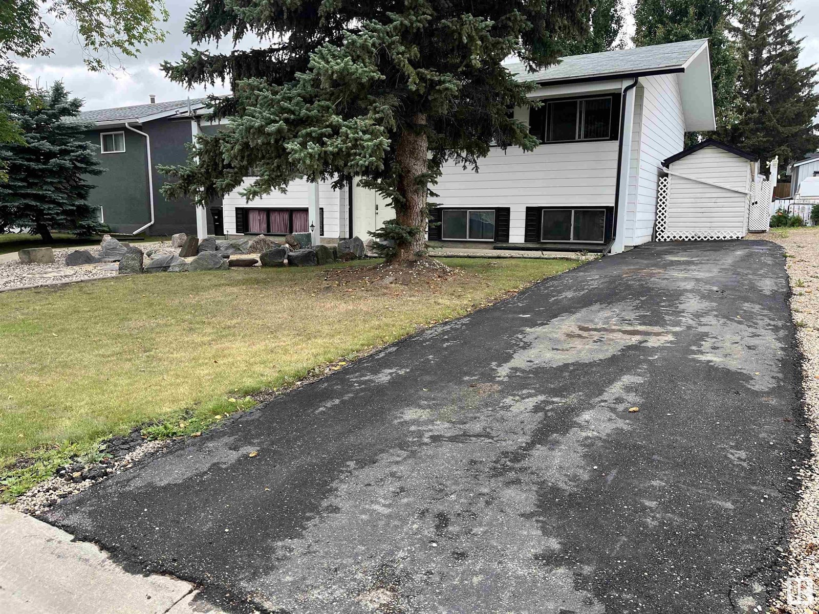 4818 50 St, Barrhead, Alberta  T7N 1G4 - Photo 39 - E4449101