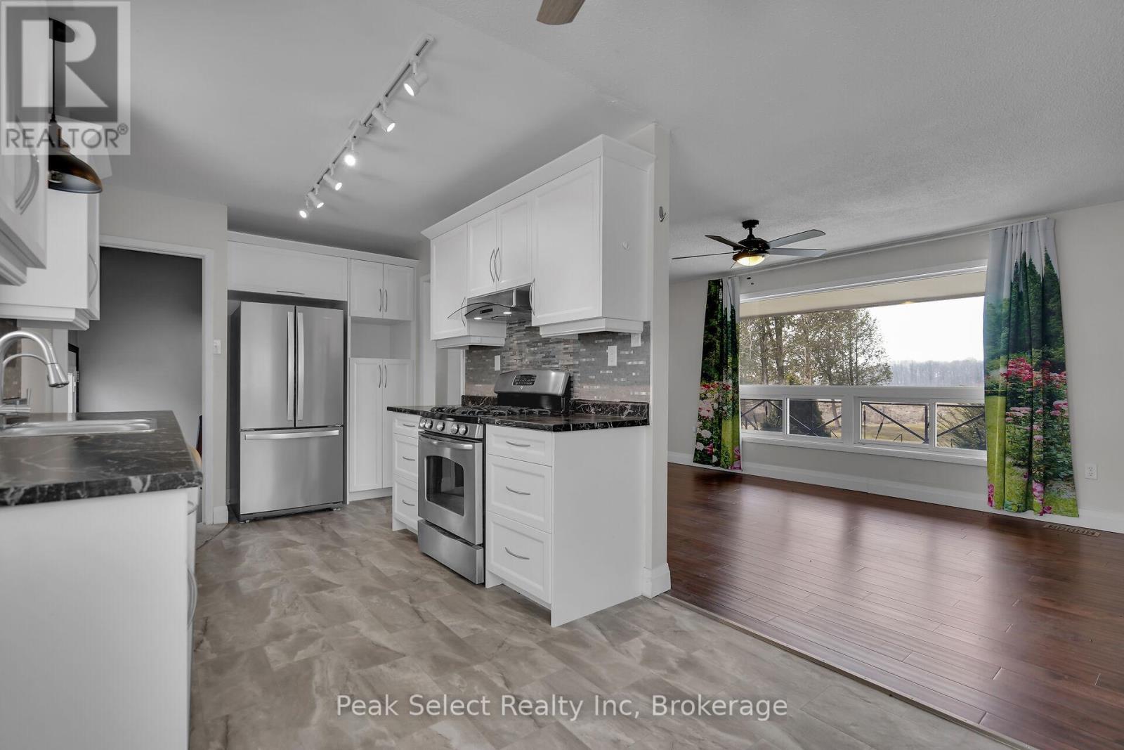 20328 Fairview Road, Thames Centre, Ontario  N0M 2P0 - Photo 20 - X12317219