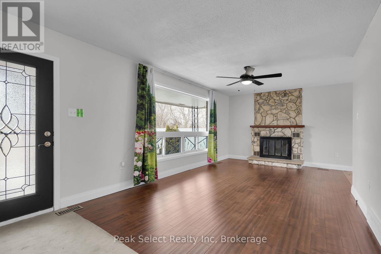 20328 Fairview Road, Thames Centre, Ontario  N0M 2P0 - Photo 8 - X12317219