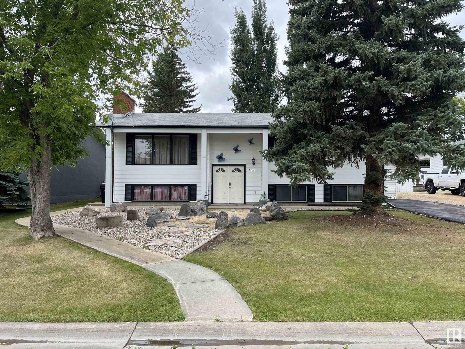 4818 50 ST, Barrhead, Alberta